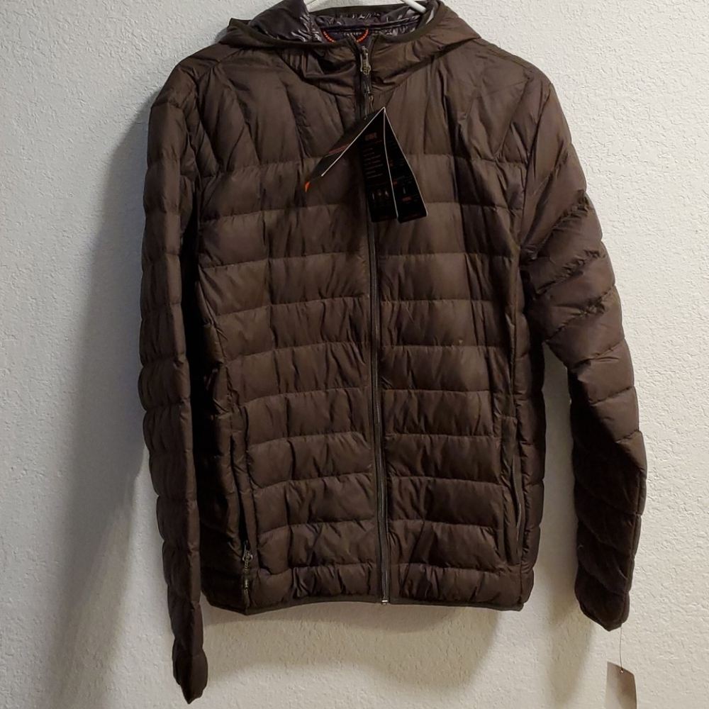 NWT Men's packable puffer jacket
